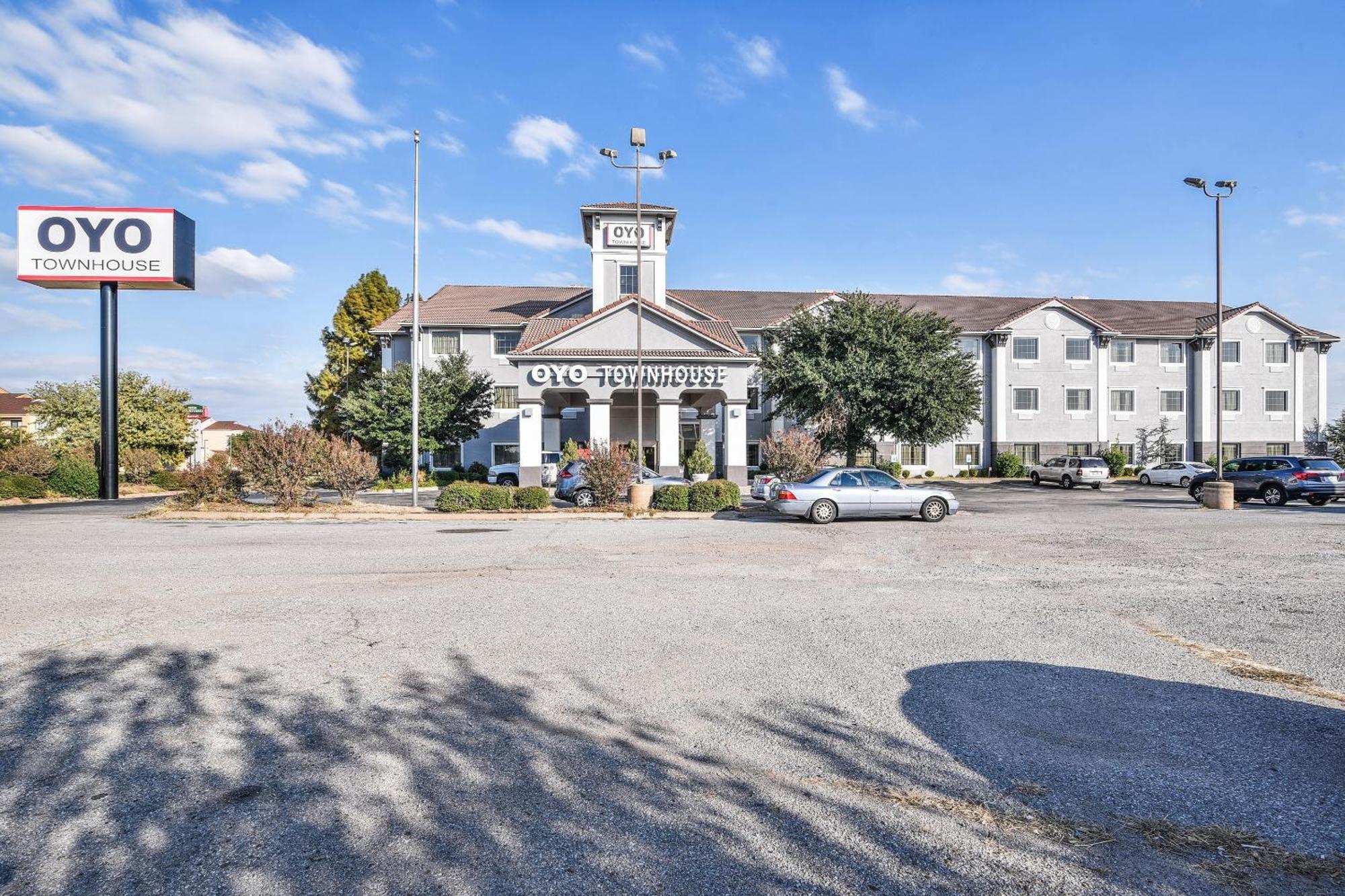 Oyo Townhouse Oklahoma City Airport Kültér fotó